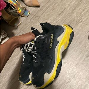 Balenciaga Triple S authentic